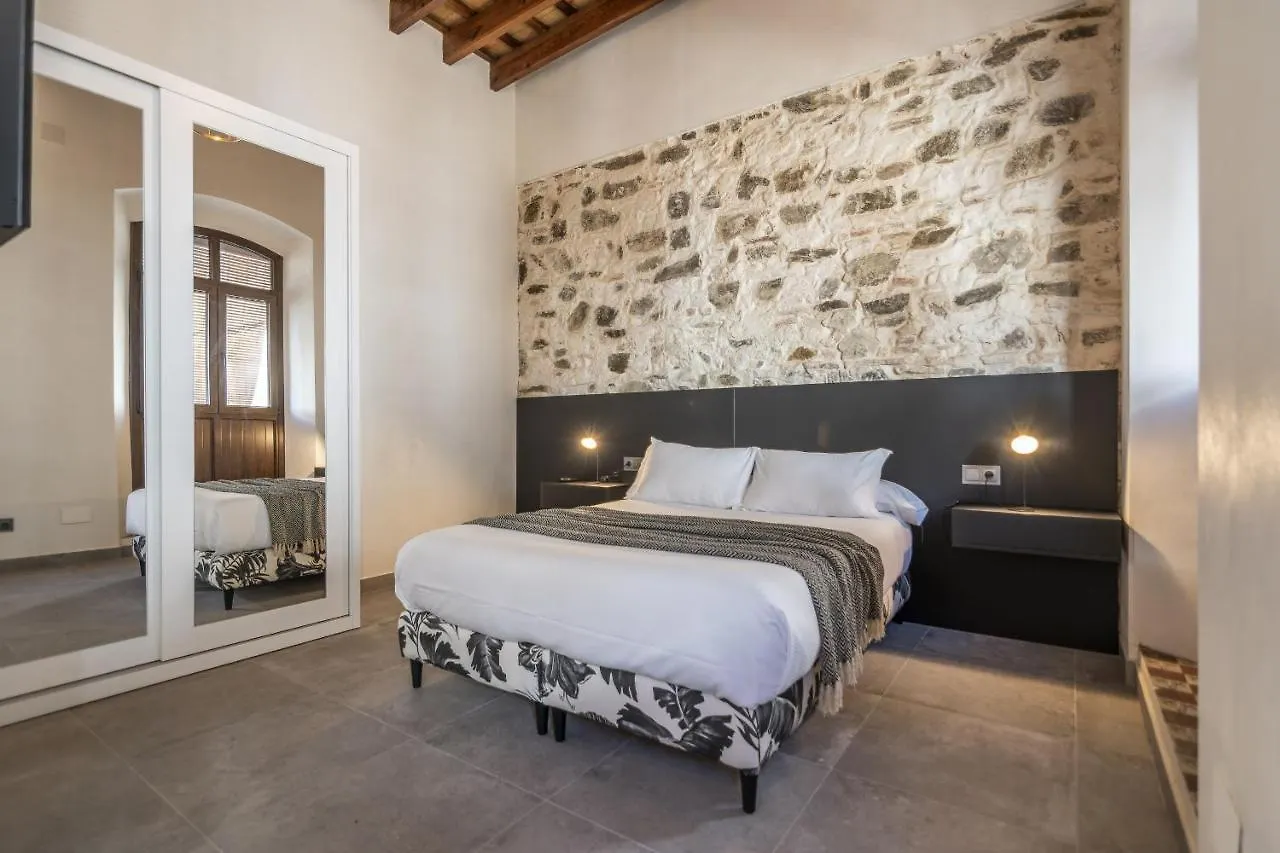 Trajano Premium Estudios By H location