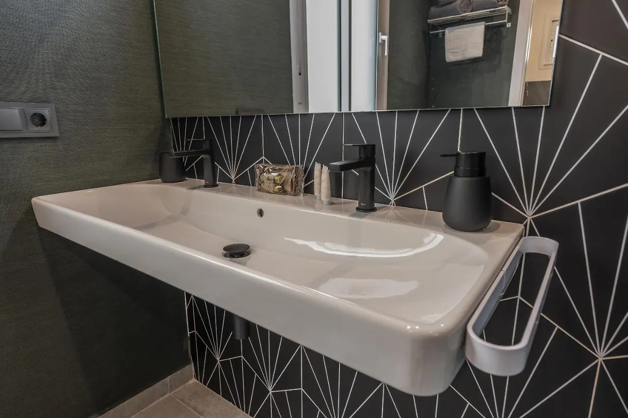 Apartment Trajano Premium Estudios By H Ayamonte